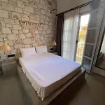 Rhea Boutique Alacati