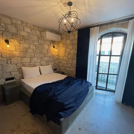 Rhea Boutique Hotell