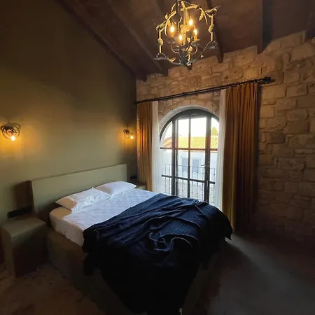 Rhea Boutique 阿拉恰特