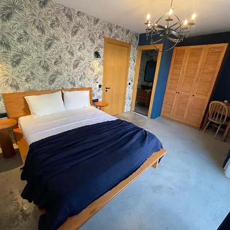 Rhea Boutique Hotell