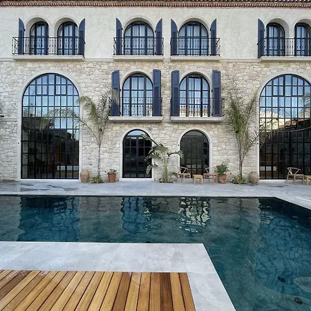 Rhea Boutique Hotell Alaçatı