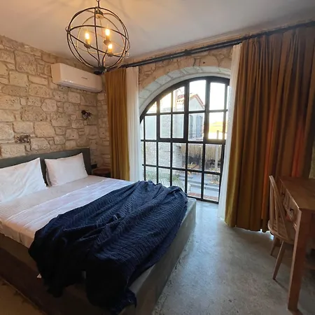 Rhea Boutique * 阿拉恰特