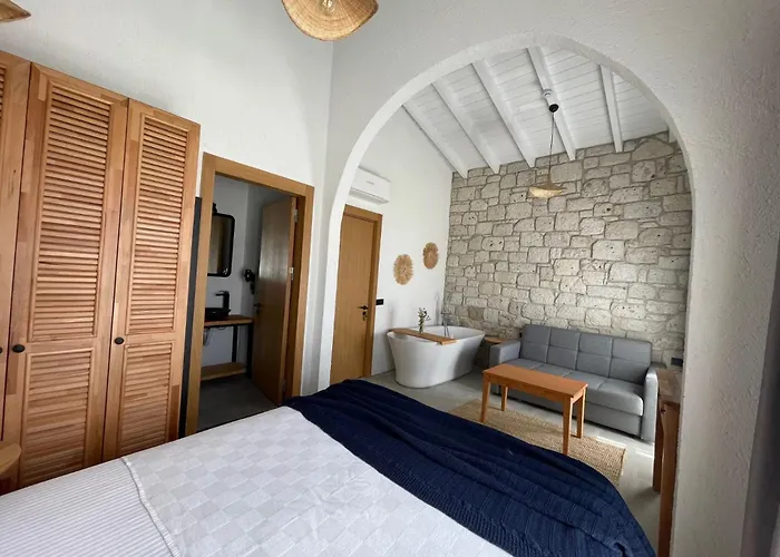 Rhea Boutique Hotel Alaçatı