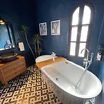 Rhea Boutique Alacati
