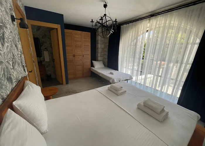 Hotel Rhea Boutique *