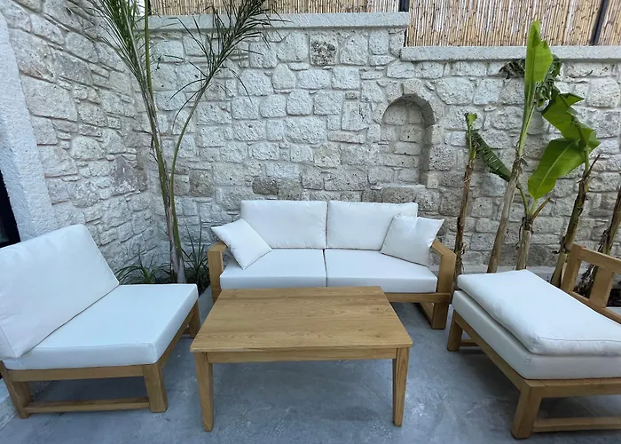 Hotel Rhea Boutique *